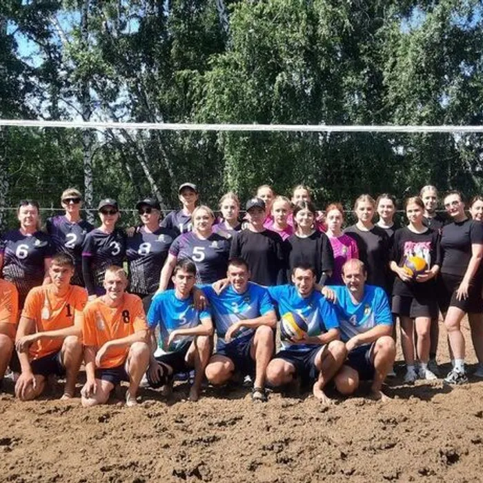 Соревнования по парковому волейболу среди мужских и женских команд, посвященные Дню Молодежи